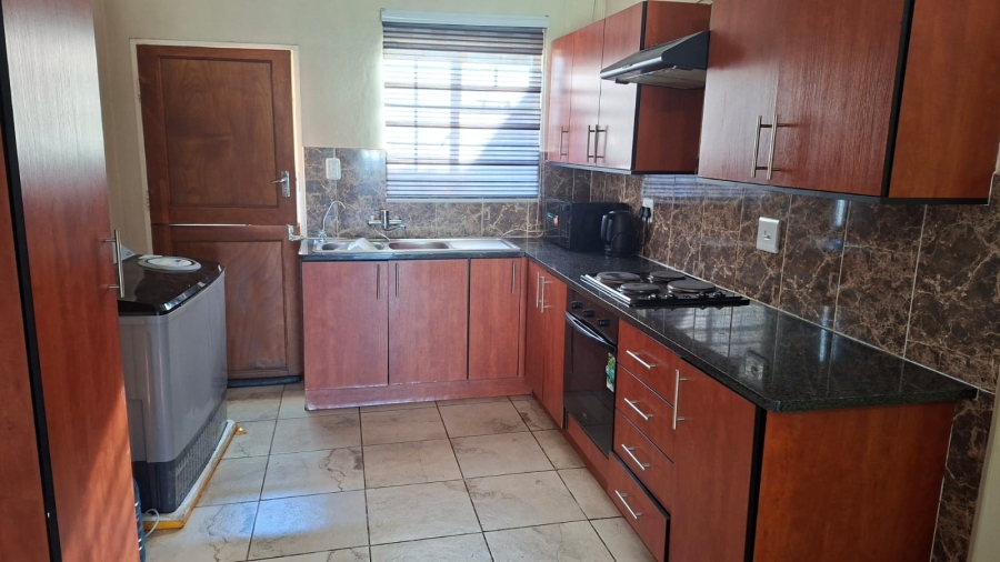 To Let 3 Bedroom Property for Rent in Waterval East North West
